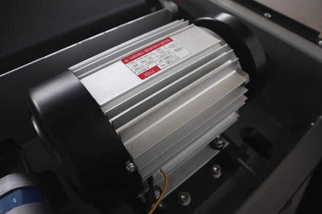 JB-8800A Commercial Treadmill (Body Strong Brand) - Image 2